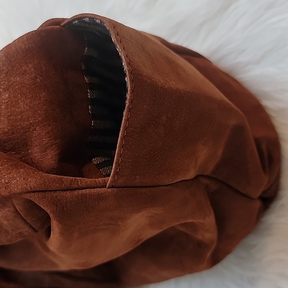 VTG | Emily Ann of Boca Raton Brushed  Suede Leather Hobo Handbag - Picture 3 of 16